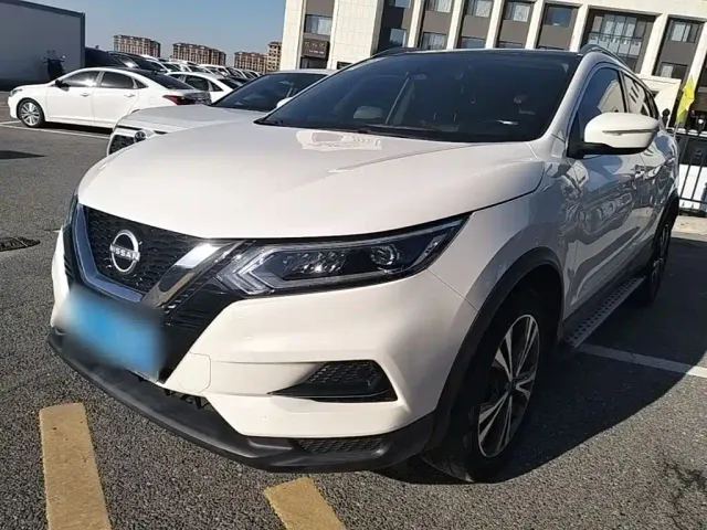 Фотография автомобиля — Nissan Qashqai