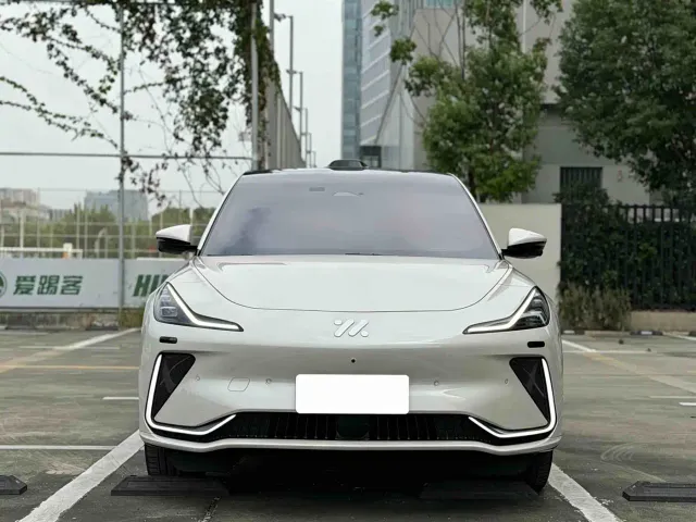 IM Motors LS7 — Фото автомобиля 2