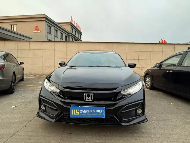 Honda Civic — Фото автомобиля 3