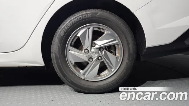 Hyundai Avante CN7 — Фото автомобиля 6