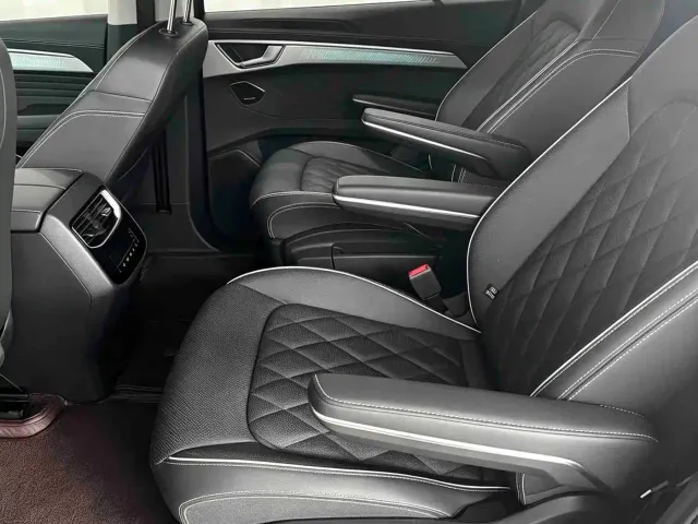 Volkswagen Talagon — Фото автомобиля 6