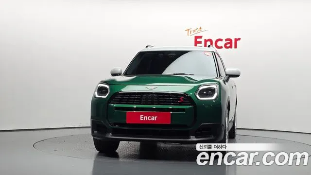 MINI Countryman 3rd Gen — Фото автомобиля 3