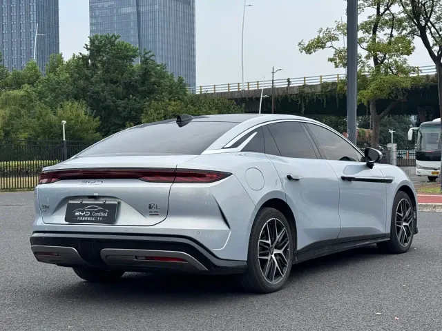 BYD Han L — Фото автомобиля 17