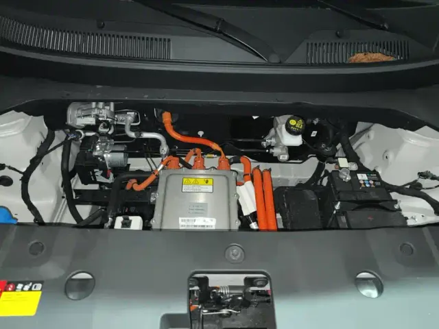 Baojun Yep Plus — Фото автомобиля 10