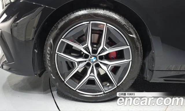 BMW 5 Series G60 — Фото автомобиля 5