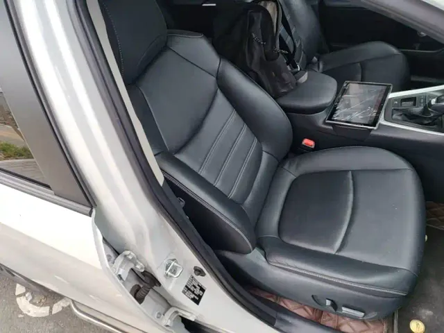 Toyota RAV4 — Фото автомобиля 24