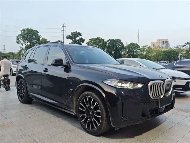 BMW X5 — Фото автомобиля 5