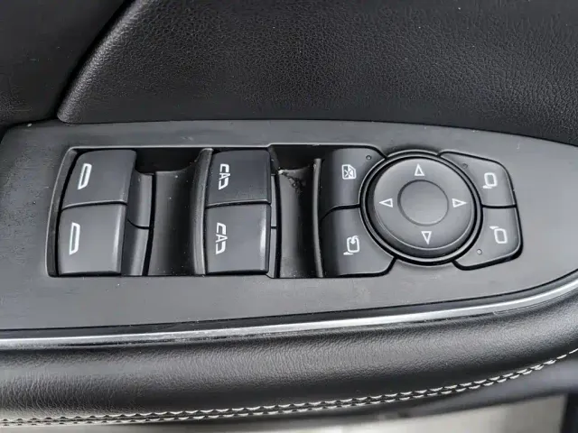 Buick Envision S — Фото автомобиля 9
