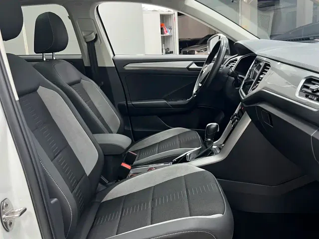 Volkswagen T-Roc — Фото автомобиля 14