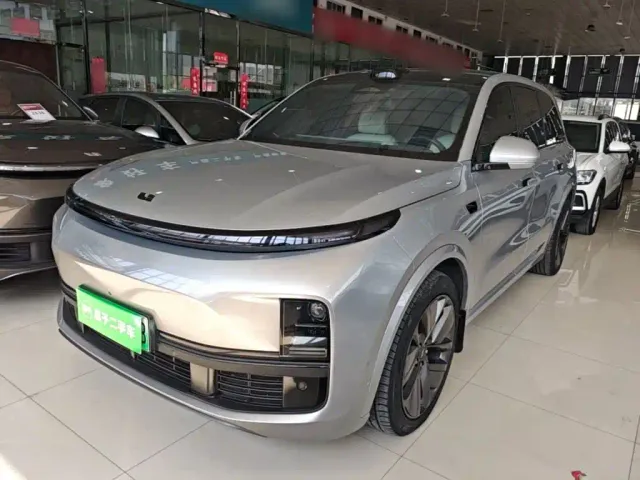 Фотография автомобиля — Li Auto L9