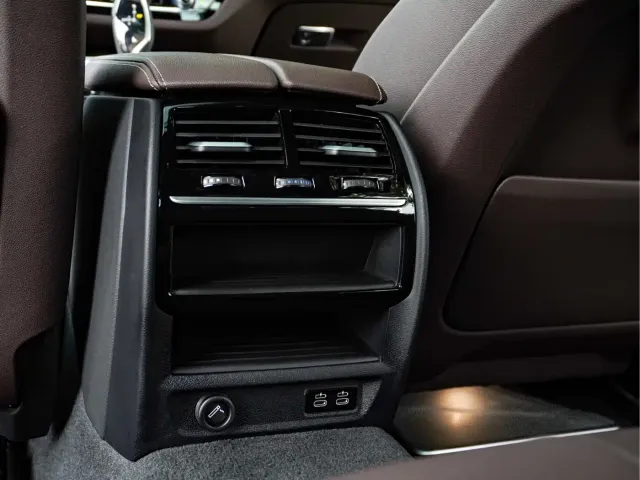 BMW 5 Series — Фото автомобиля 20