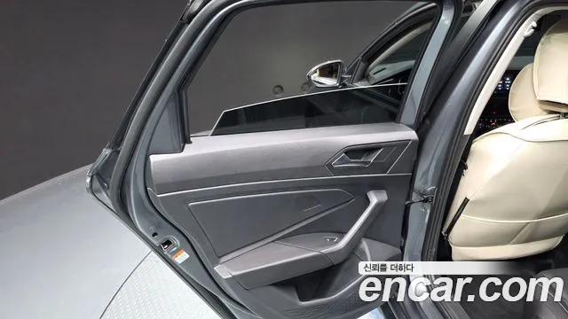 Volkswagen Jetta Jetta 7 поколение 1.5 TSI Premium — Фото автомобиля 25