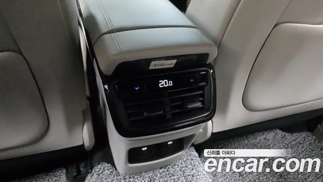 Kia K8 — Фото автомобиля 30