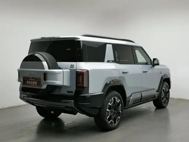 BYD FangChengBao Leopard 8 — Фото автомобиля 2