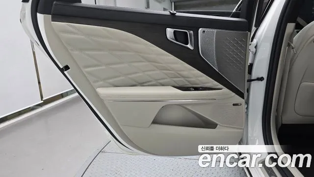 Kia K8 Hybrid — Фото автомобиля 14