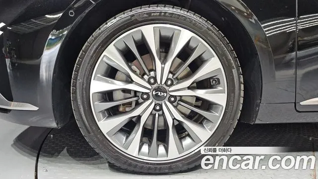 Kia K8 — Фото автомобиля 5