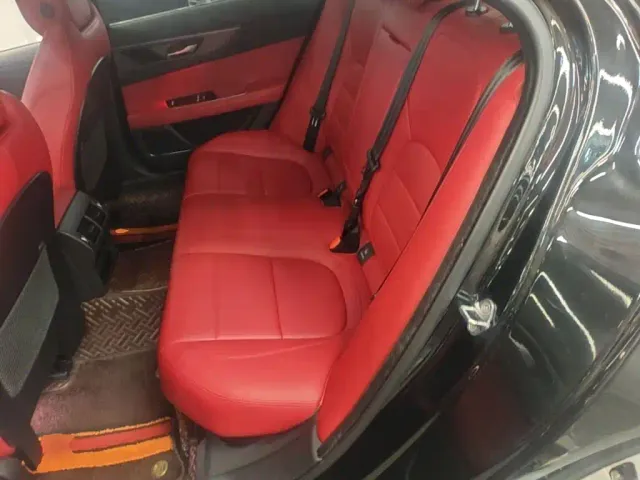 Jaguar XEL — Фото автомобиля 16