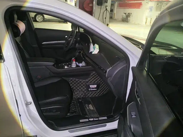 Cadillac XT4 — Фото автомобиля 13