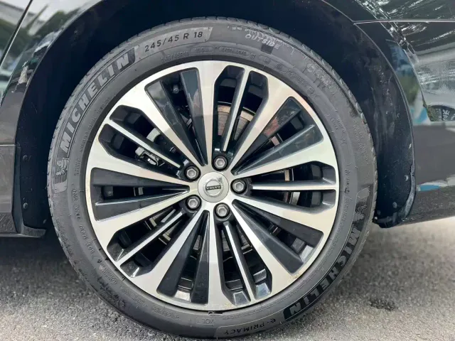 Volvo S90 — Фото автомобиля 7