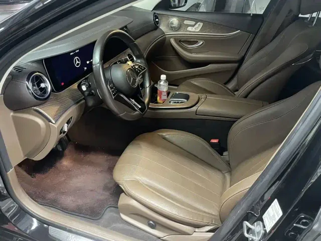 Mercedes-Benz E-Class — Фото автомобиля 7