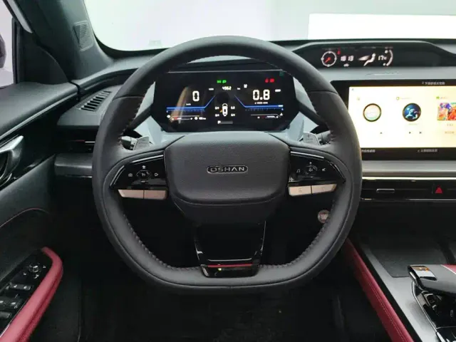 Changan Z6 — Фото автомобиля 15