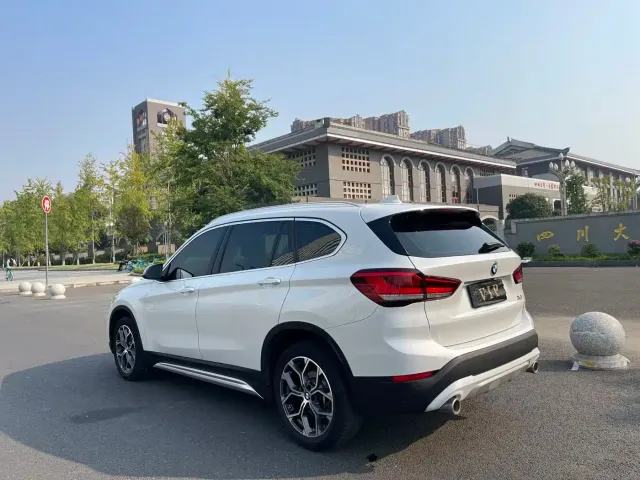 BMW BMW X1 2022 sDrive20Li Fashion — Фото автомобиля 6