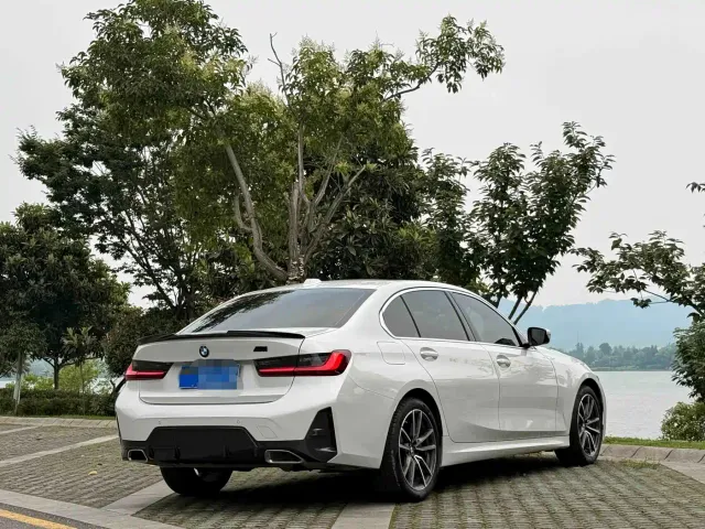 BMW 3 Series — Фото автомобиля 4