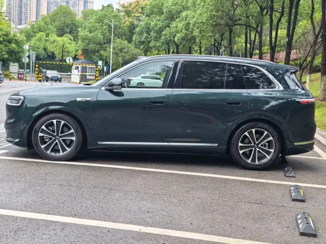 Aito M7 — Фото автомобиля 6