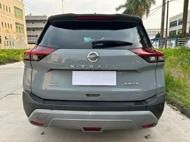 Nissan X-Trail — Фото автомобиля 6