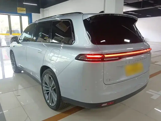 Leapmotor C16 — Фото автомобиля 4