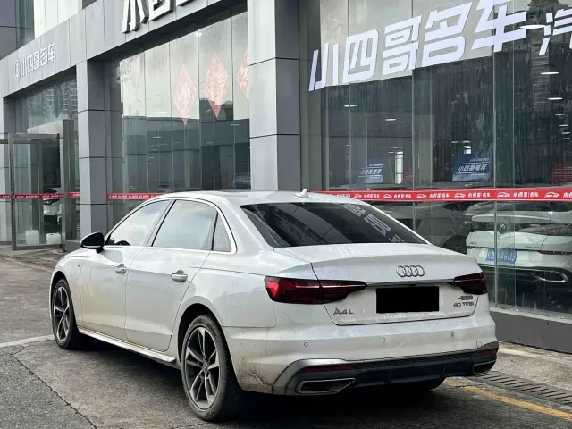 Audi A4L — Фото автомобиля 5