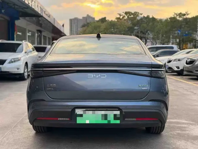 BYD Seal 07 DM-i — Фото автомобиля 5