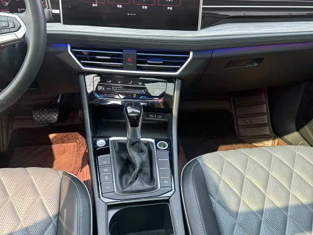 Volkswagen Sagitar — Фото автомобиля 12
