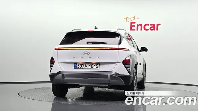 Hyundai Kona SX2 — Фото автомобиля 3