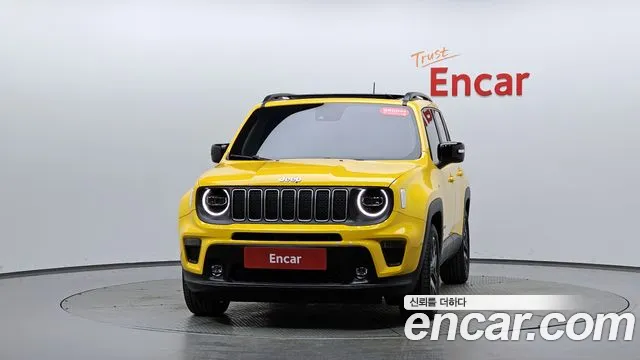 Jeep Renegade — Фото автомобиля 2