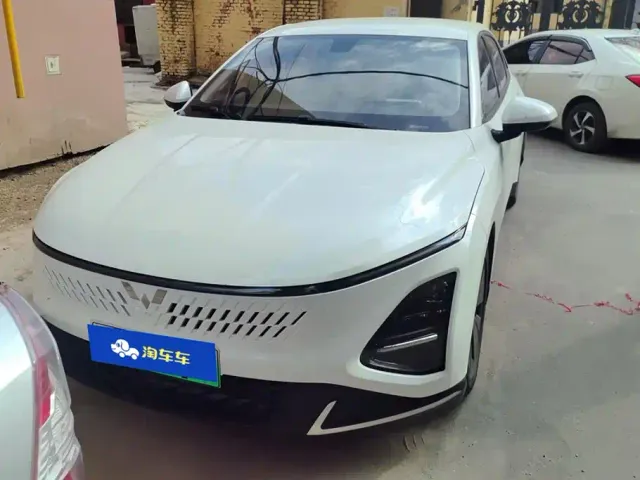 Wuling Starlight — Фото автомобиля 2