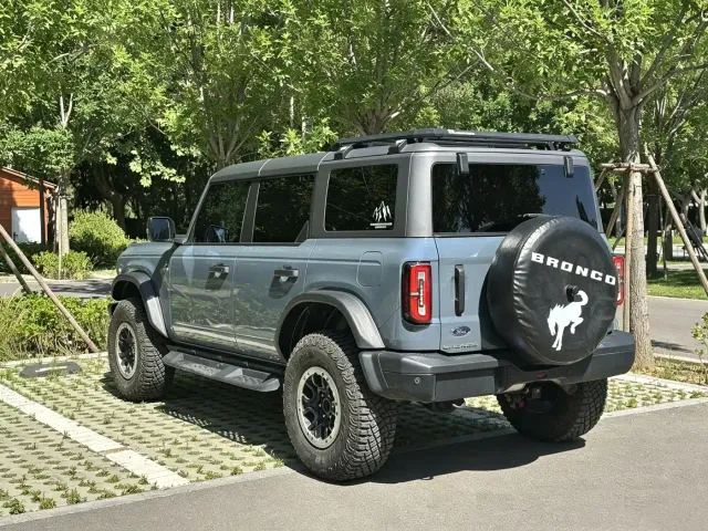 Ford Bronco — Фото автомобиля 13