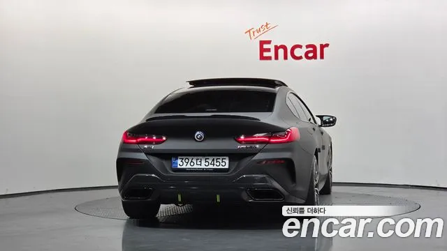 BMW 8-Series — Фото автомобиля 3