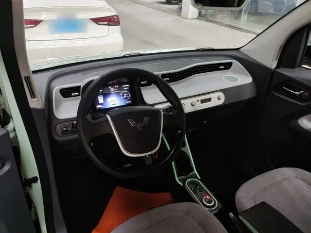 Wuling Hongguang Mini EV — Фото автомобиля 9