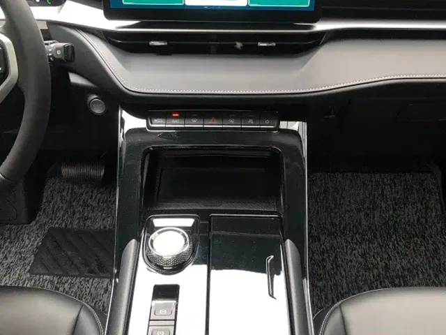 Haval H6 — Фото автомобиля 10
