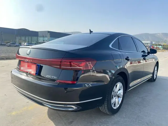 Volkswagen Passat — Фото автомобиля 6