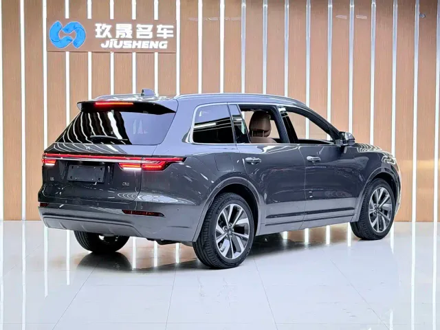 Li Auto ONE — Фото автомобиля 6
