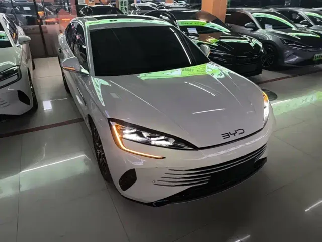 BYD Seal — Фото автомобиля 3