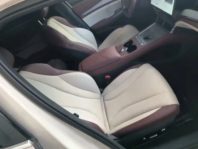 BYD Seal 07 DM-i — Фото автомобиля 24
