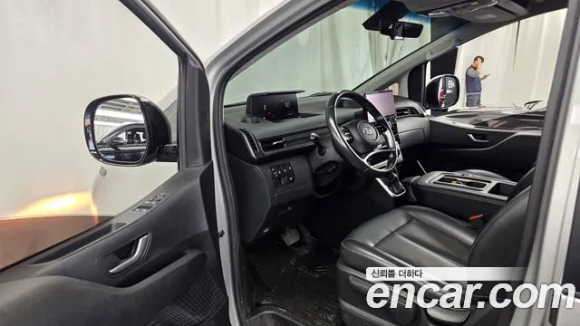 Hyundai Staria — Фото автомобиля 10