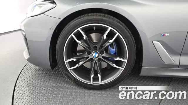 BMW 5 Series G30 — Фото автомобиля 5