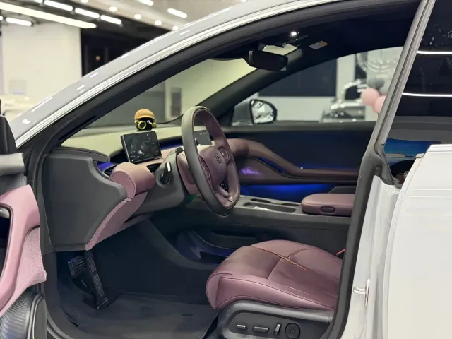 Nio ET5 Touring — Фото автомобиля 8