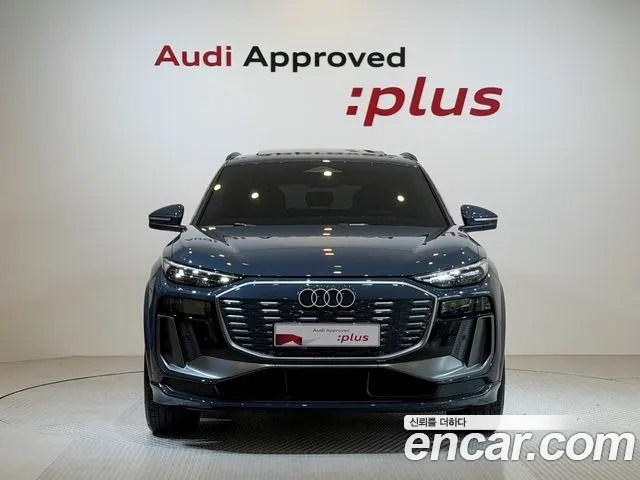 Audi Q6 e-tron — Фото автомобиля 3