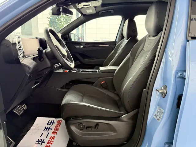 Volkswagen Tiguan L — Фото автомобиля 6