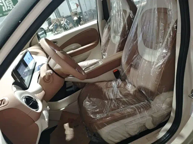 Wuling Bingo — Фото автомобиля 14